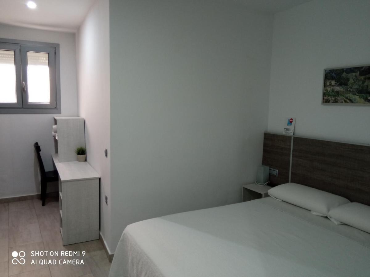 קוניל דה לה פרונטרה Hostal Campito מראה חיצוני תמונה
