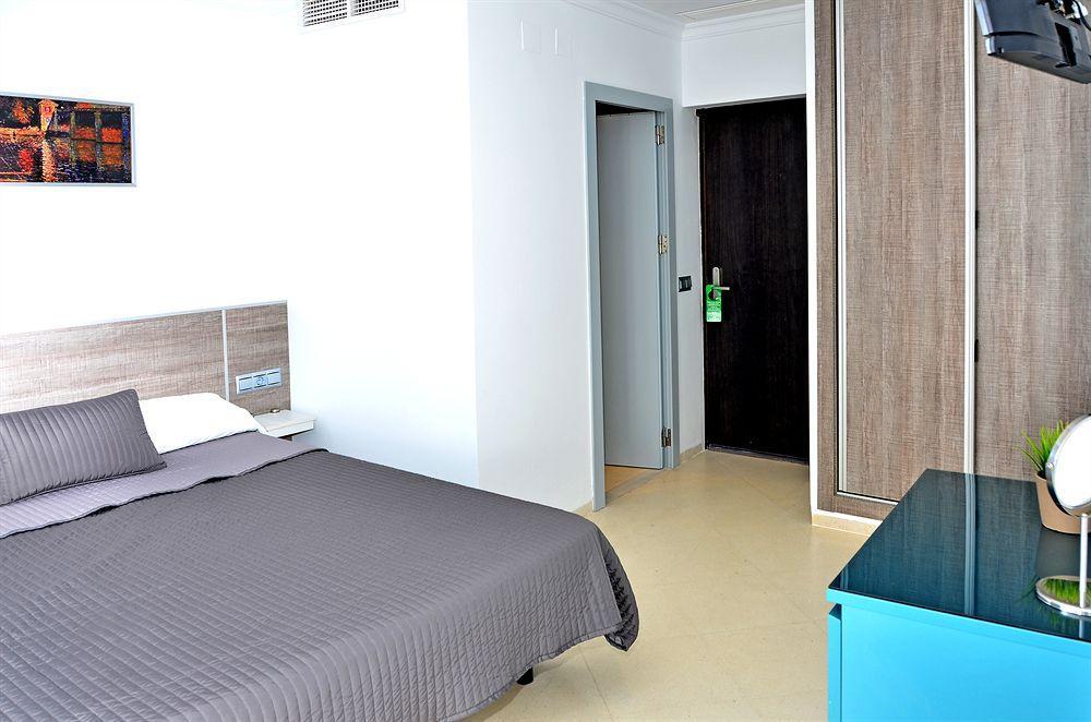קוניל דה לה פרונטרה Hostal Campito מראה חיצוני תמונה