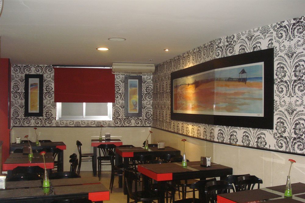 קוניל דה לה פרונטרה Hostal Campito מראה חיצוני תמונה
