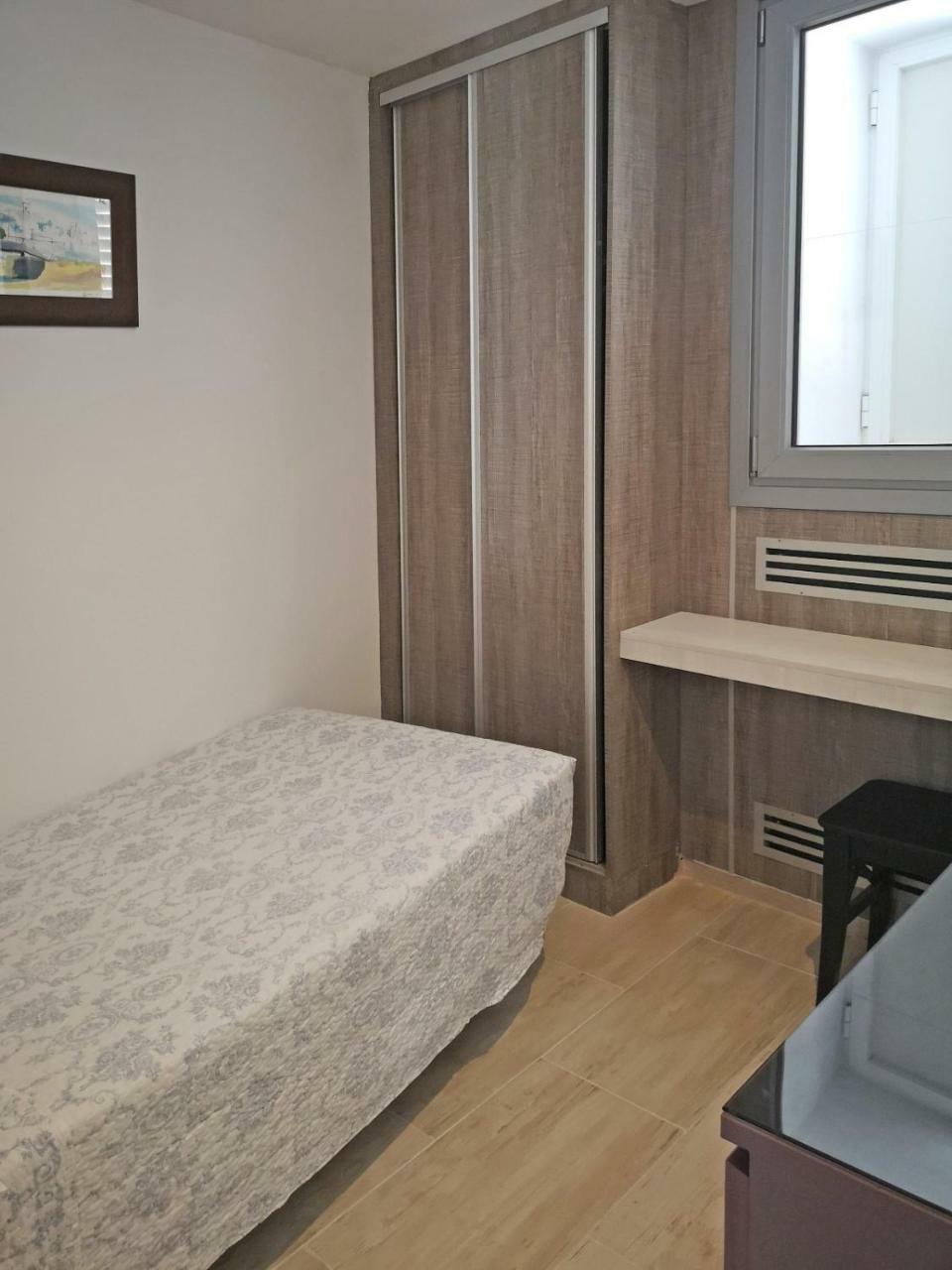 קוניל דה לה פרונטרה Hostal Campito מראה חיצוני תמונה