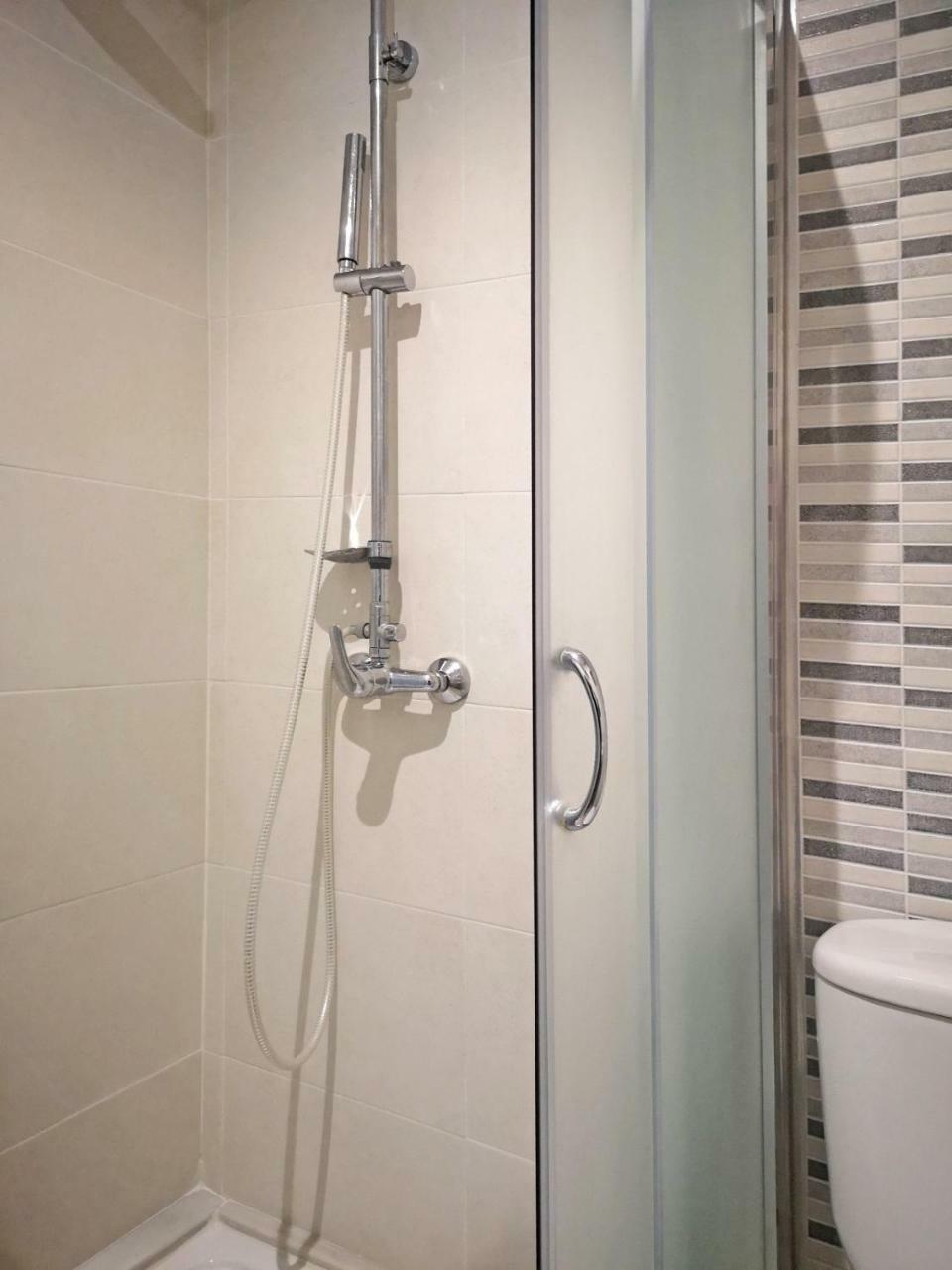 קוניל דה לה פרונטרה Hostal Campito מראה חיצוני תמונה
