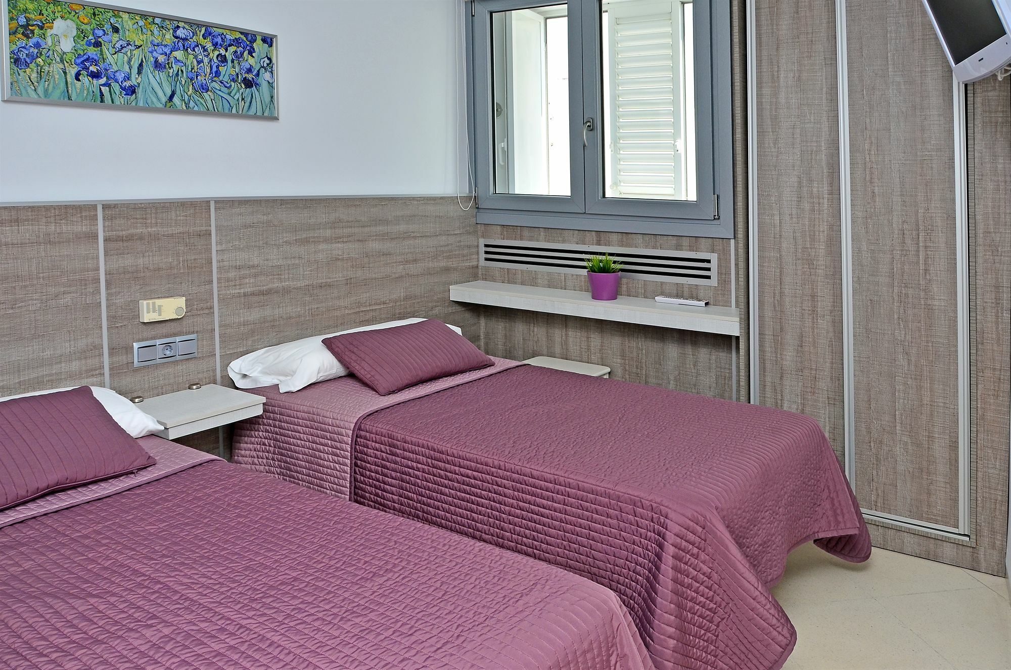 קוניל דה לה פרונטרה Hostal Campito מראה חיצוני תמונה