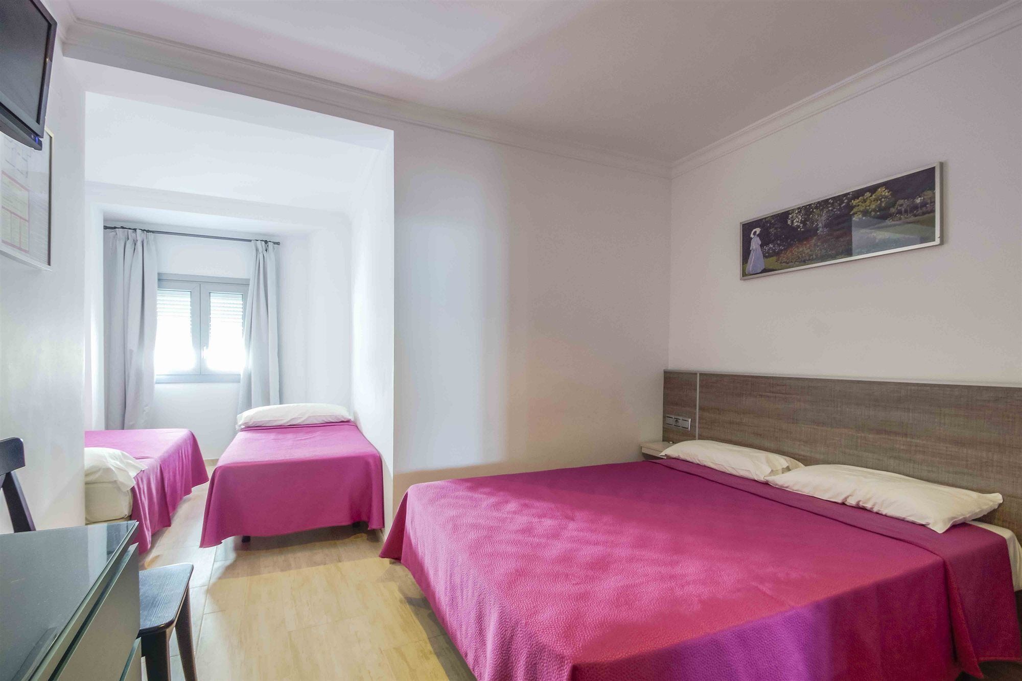 קוניל דה לה פרונטרה Hostal Campito מראה חיצוני תמונה