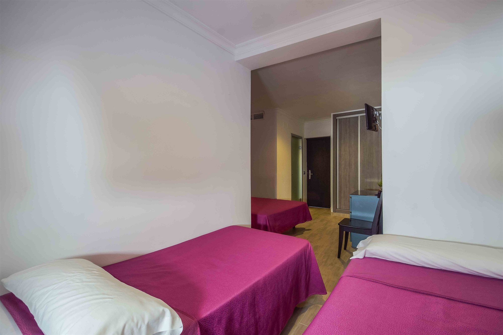 קוניל דה לה פרונטרה Hostal Campito מראה חיצוני תמונה