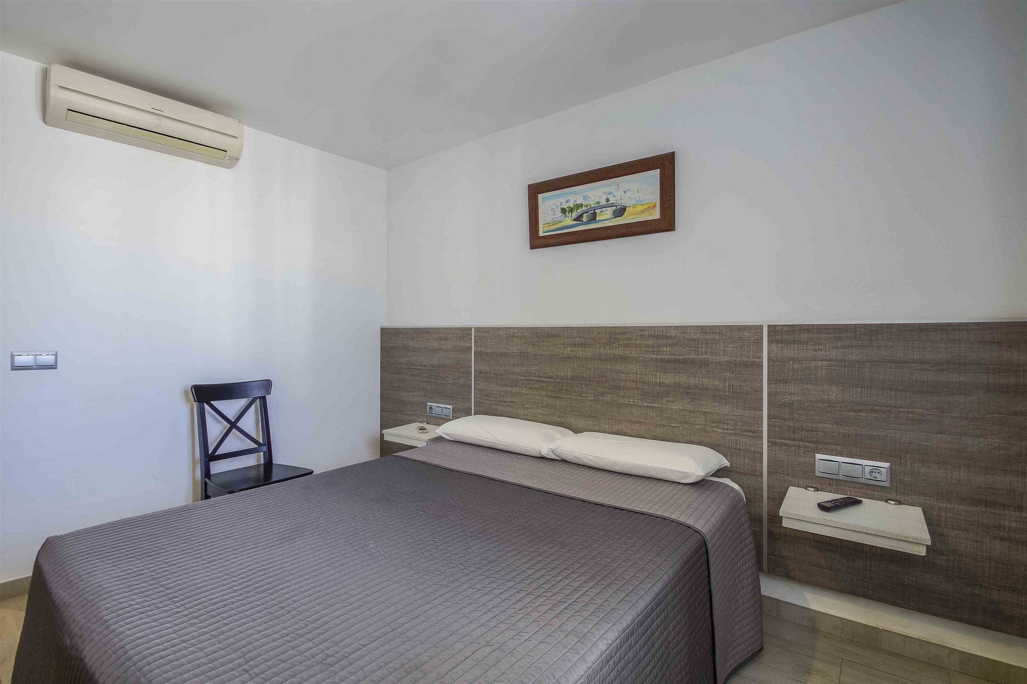 קוניל דה לה פרונטרה Hostal Campito מראה חיצוני תמונה