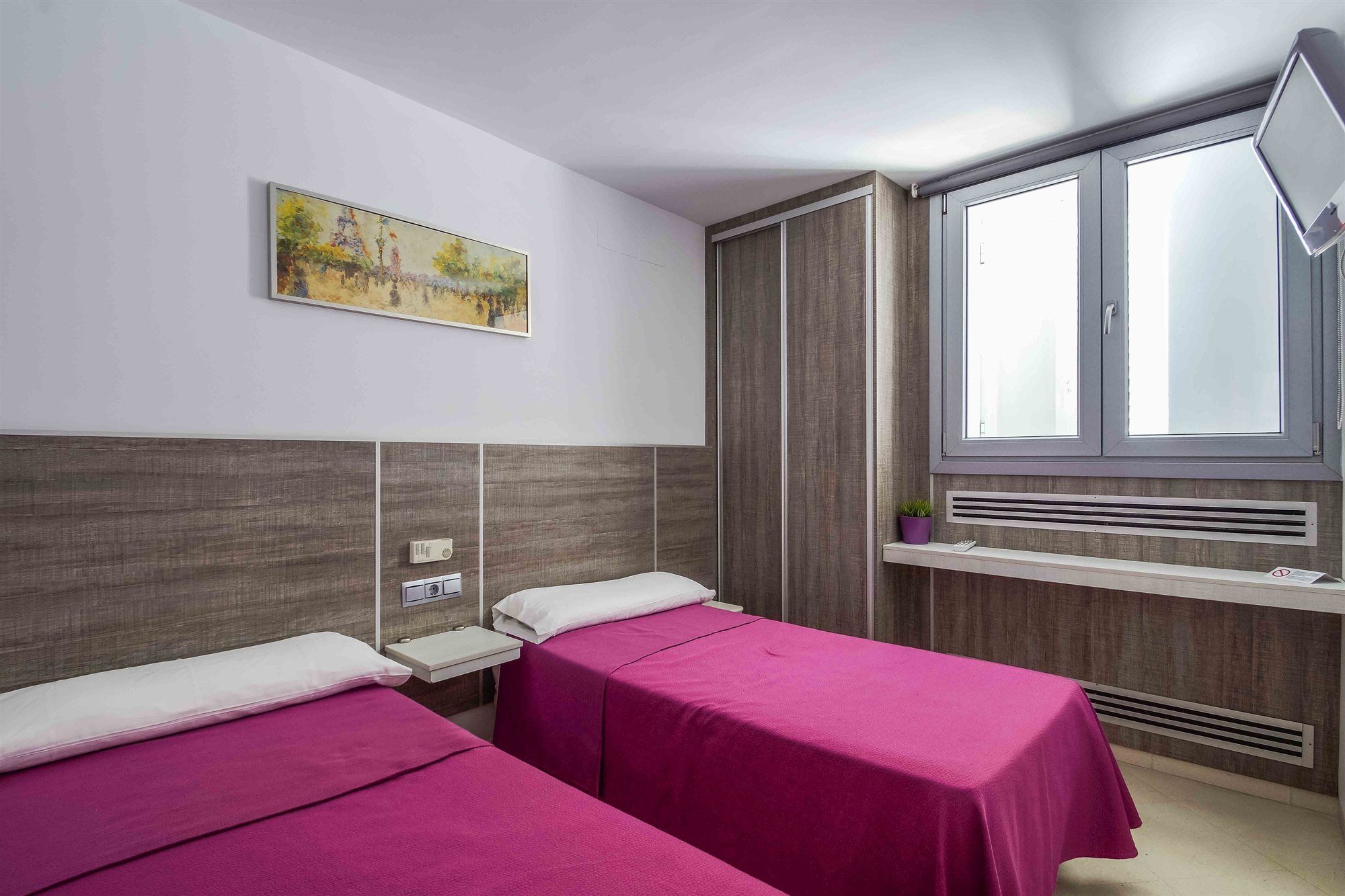 קוניל דה לה פרונטרה Hostal Campito מראה חיצוני תמונה